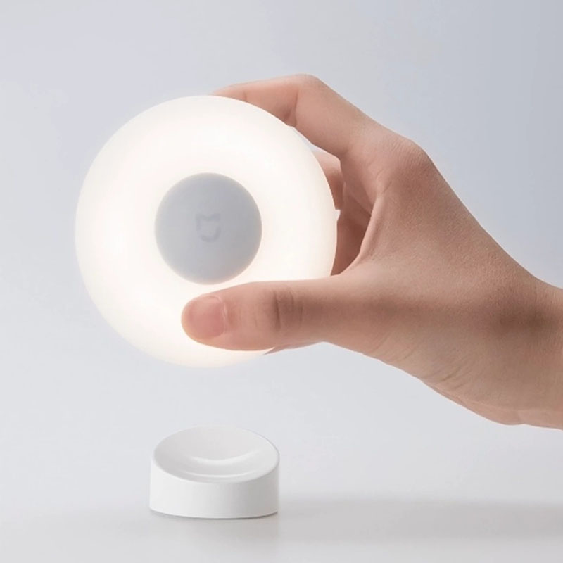 Mi__Motion_Activated_Night_Light_2_c